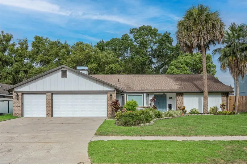 1046 Sylvia Ln, FL