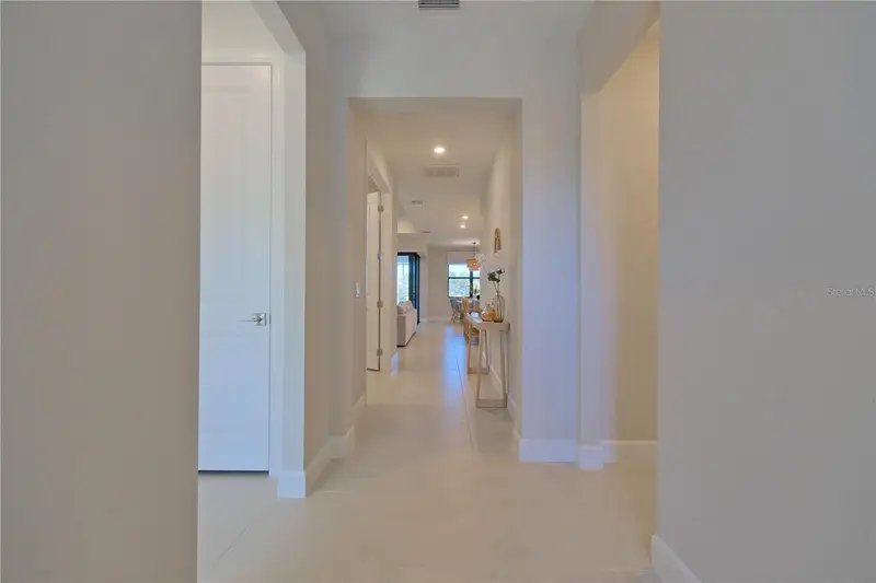 818 Pintail Cv, FL