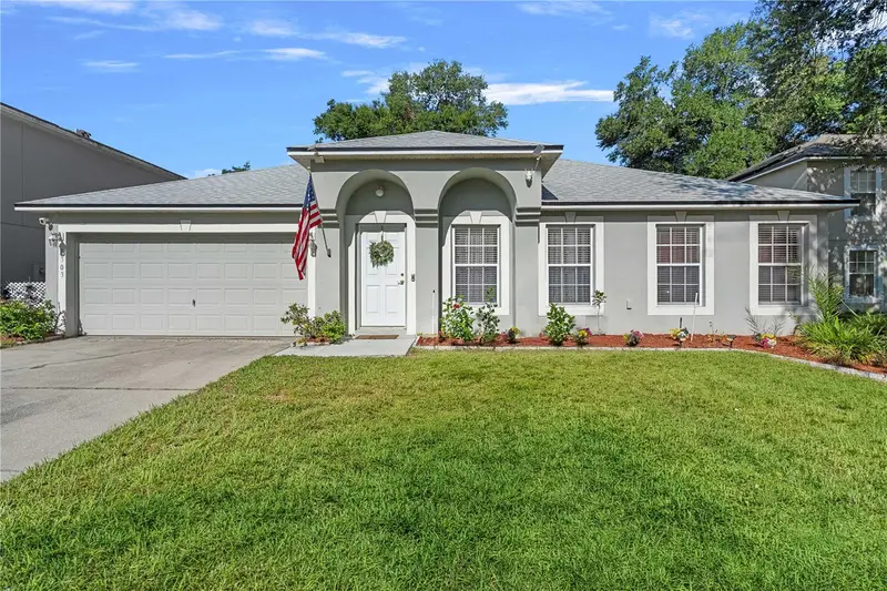 Groveland listing