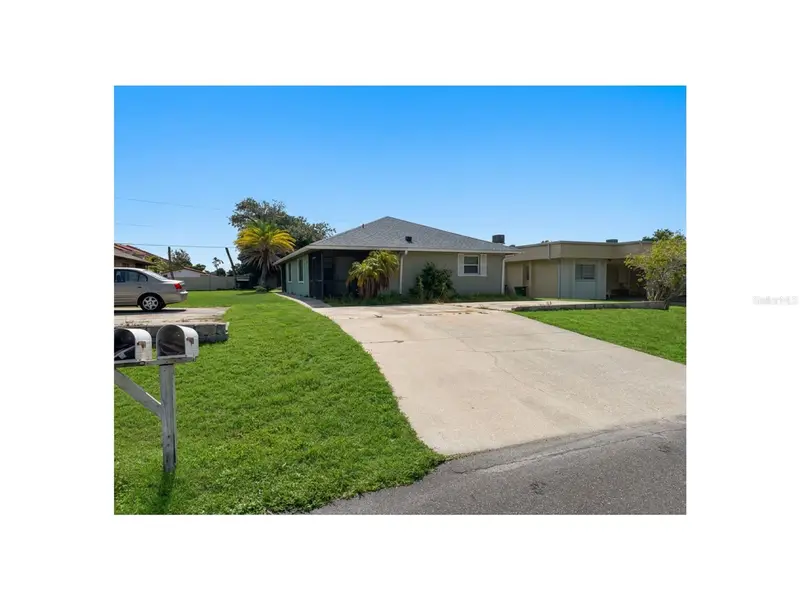 1685 Shadow Ln, FL