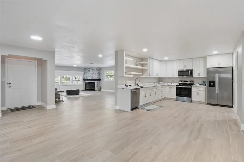 1033 Crystal Bowl Cir, FL
