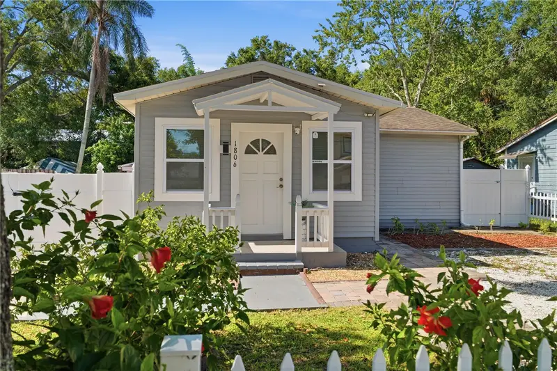 1806 W Kirby St, FL