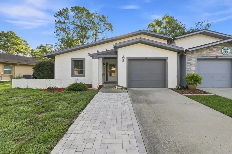 83 Golfview Dr, FL