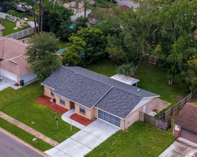 156 Springwood Dr, FL