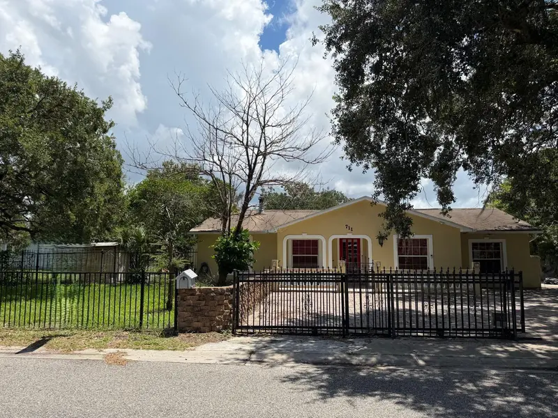 711 S Emory Ave, FL
