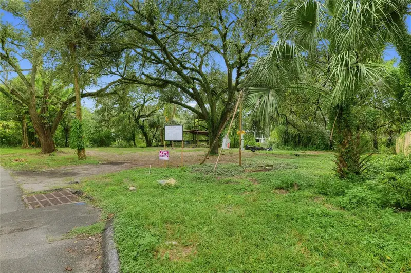 7802 N 12th St, FL
