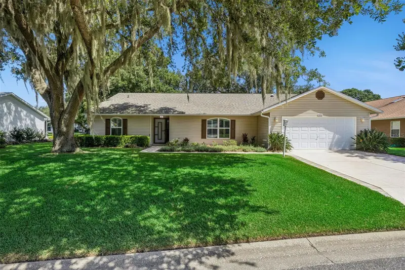 5606 Rosewall Cir, FL