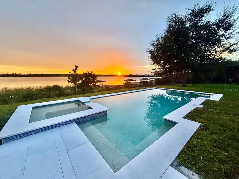 14048 Larkspur Lake Dr, FL