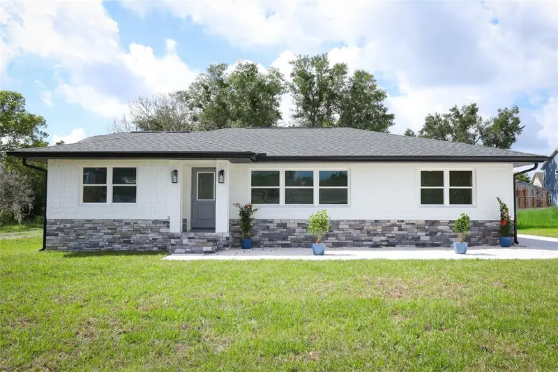 112 Clark St, FL