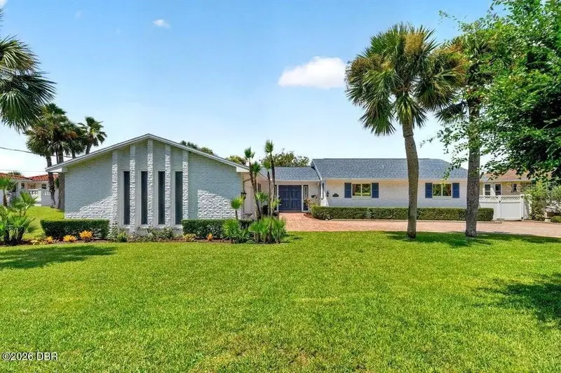 448 Riverside Dr, FL