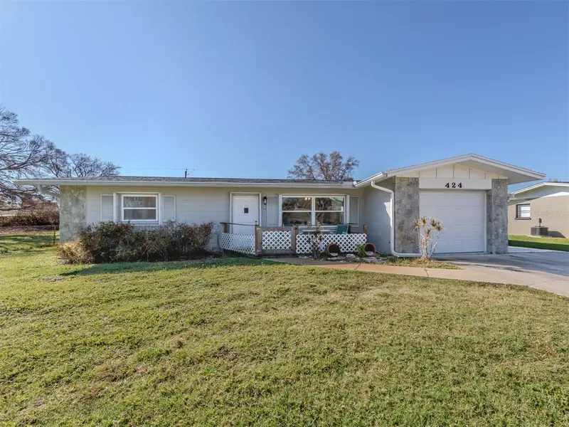 424 Center Rd, FL