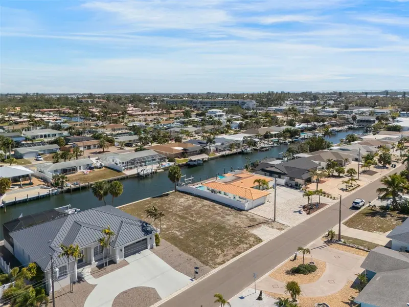 4007 Coconut Ter, FL