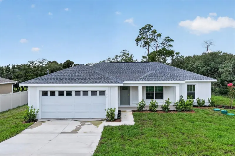 22 Walnut Crse, FL