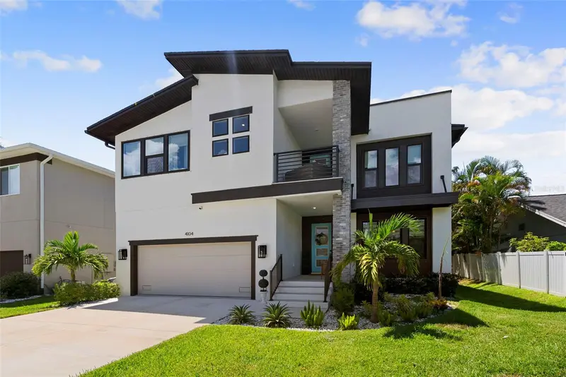 4104 W Cleveland St, FL