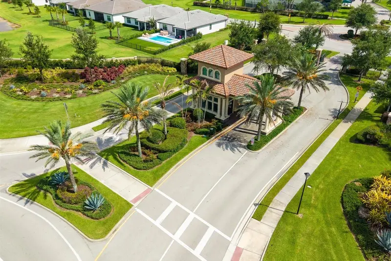 218 Se Longview Dr, FL