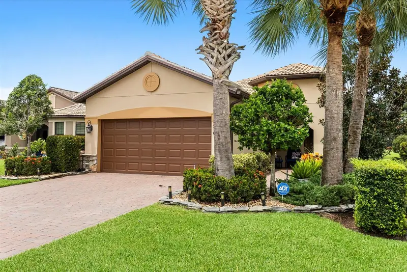 218 Se Longview Dr, FL