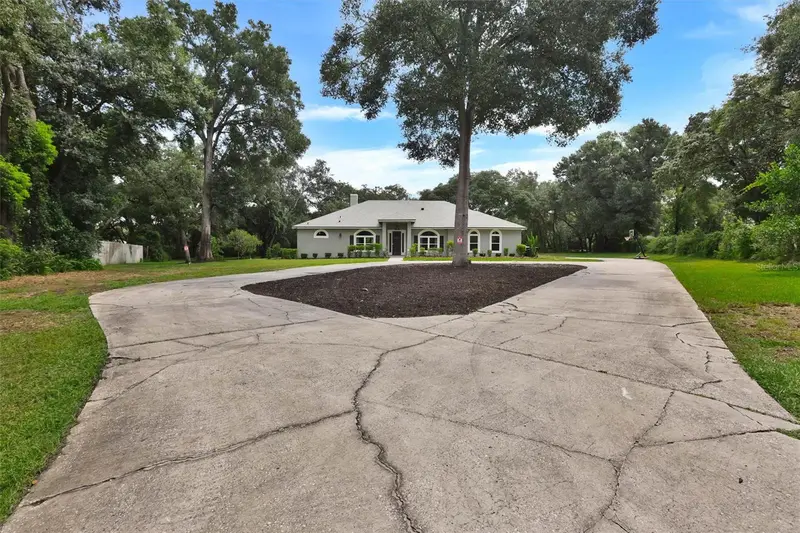17 Dingo Pl, FL