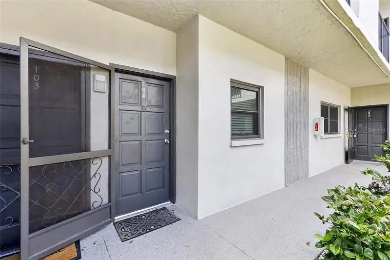 2650 Countryside Blvd #B104, FL