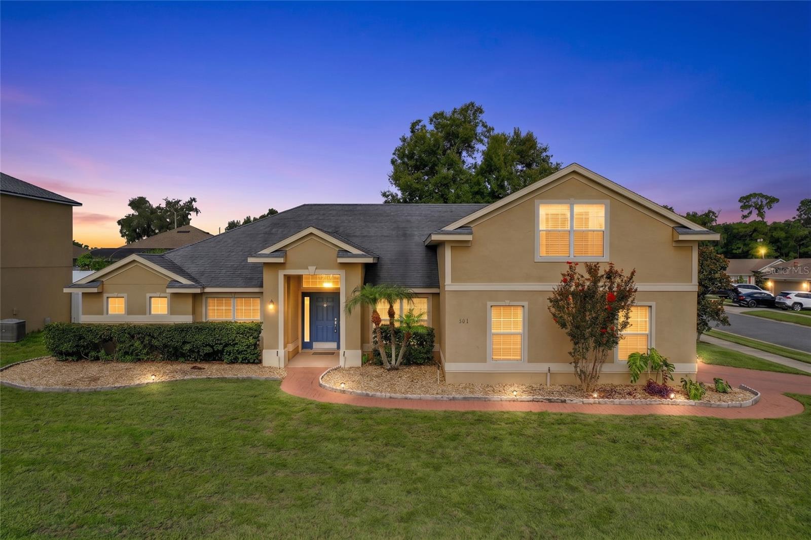 301 Ashton Woods Ln, FL