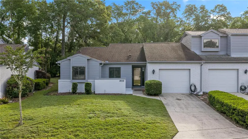 2052 Se 37th Court Cir, FL