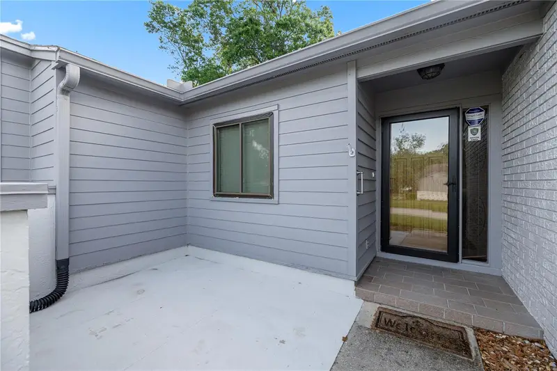 2052 Se 37th Court Cir, FL