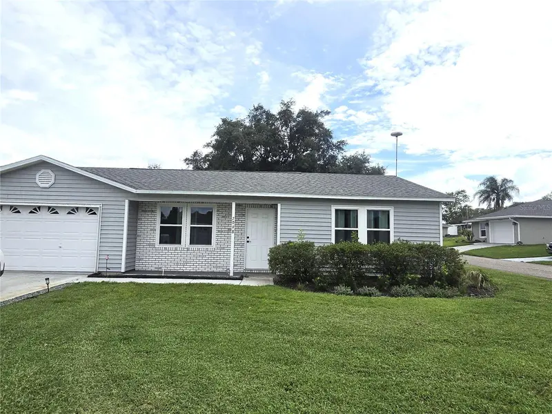 7098 Alamanda Blvd W, FL