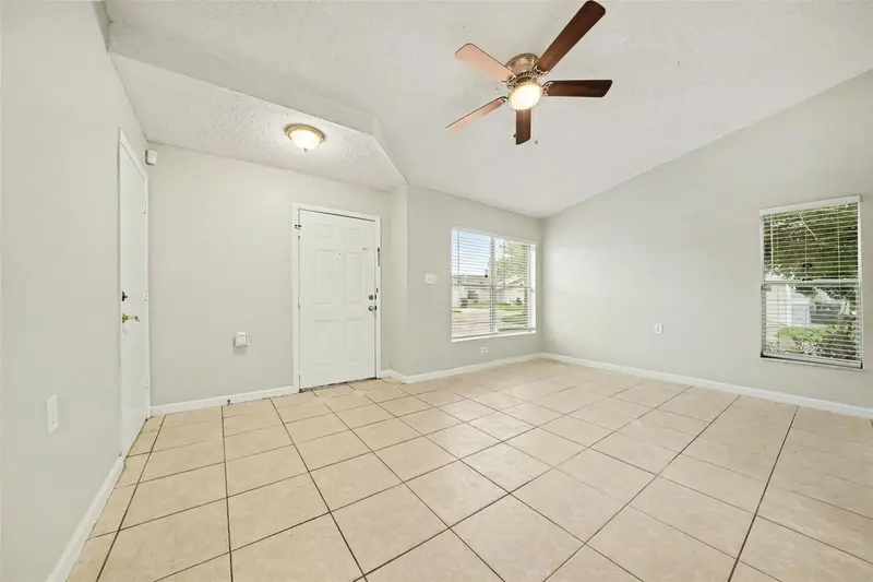 1034 Clovercrest Rd, FL