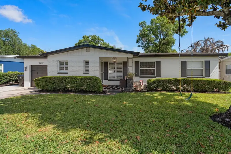 2907 Vine St, FL