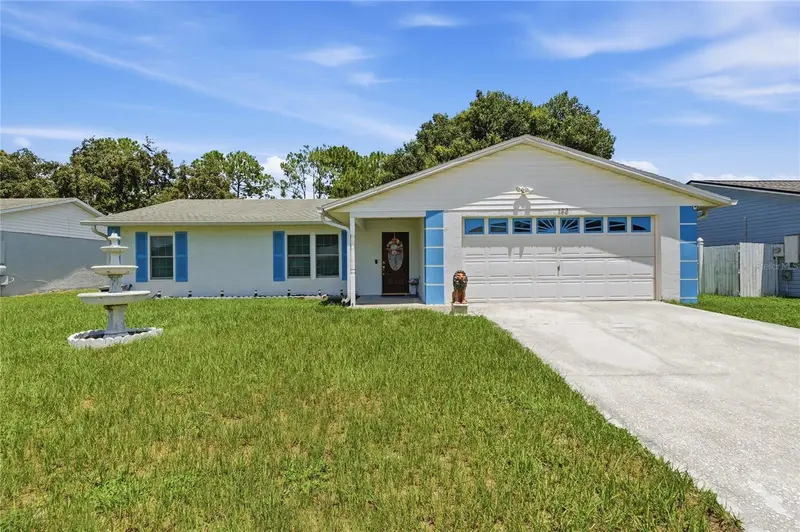 133 Rebecca Dr Ne, FL