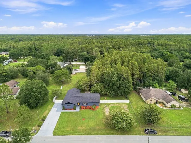 17933 Eagle Ln, FL