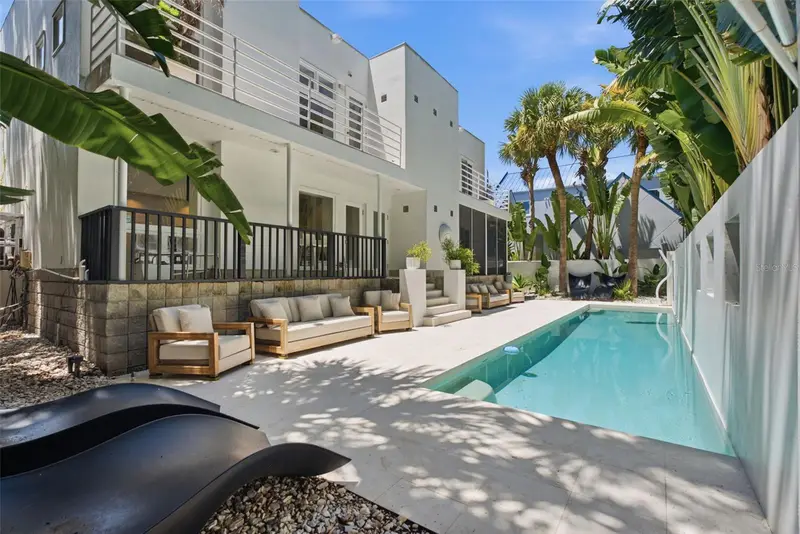 2701 Chambray Ln, FL