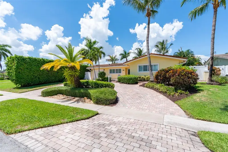 1271 Sw 9th St, FL