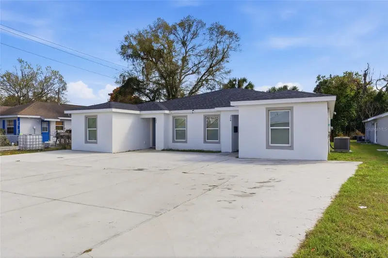 302 Avenue P Nw, FL