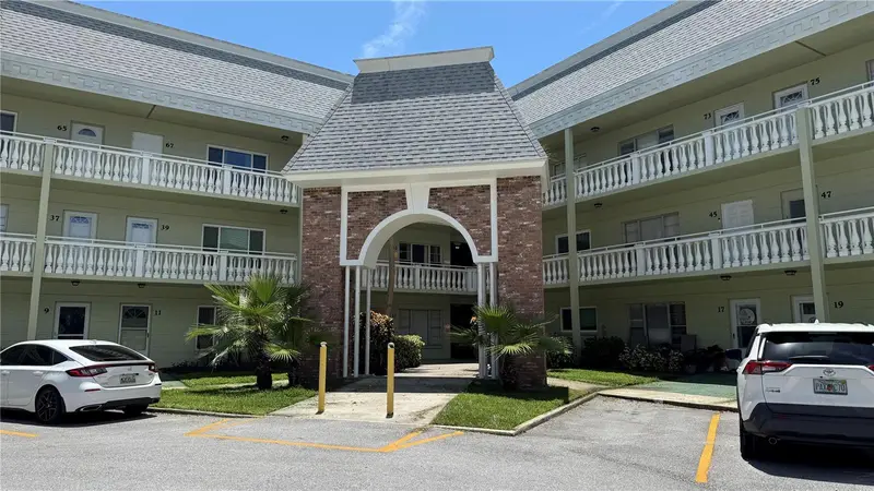 2459 Columbia Dr #79, FL