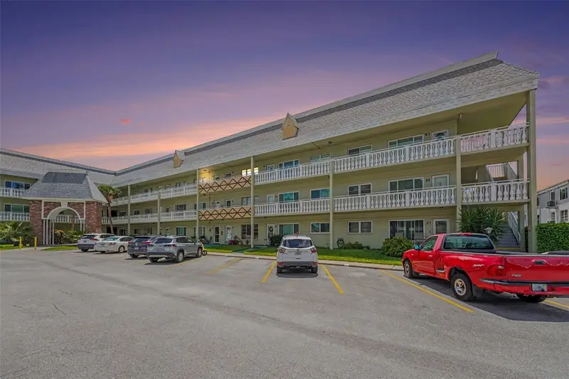 2459 Columbia Dr #79, FL