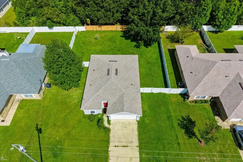 3 Louvet Ln, FL