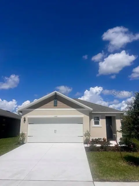 1368 Grand Flora Ln, FL