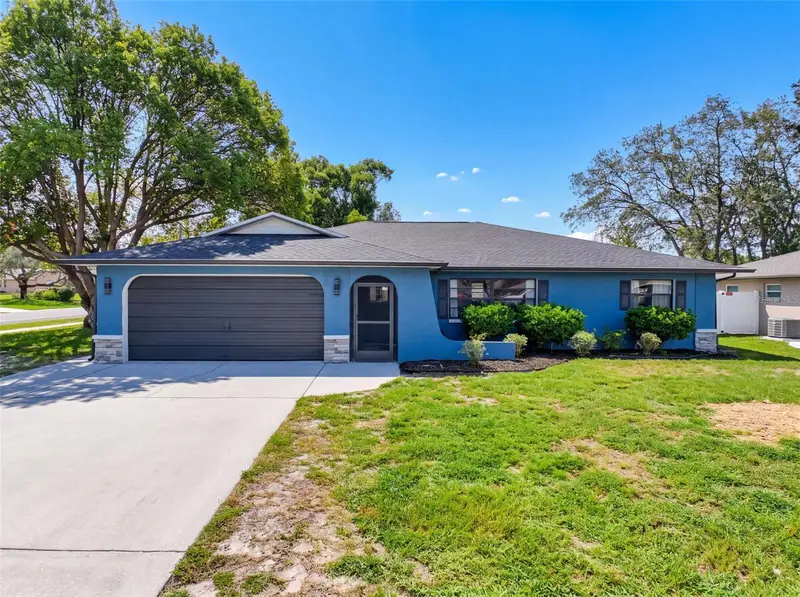 8275 Dora St, FL