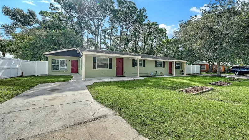 5617 6th Street Ct E #A & B, FL