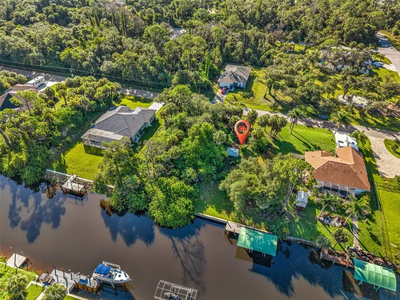 321 Hoffer St, FL