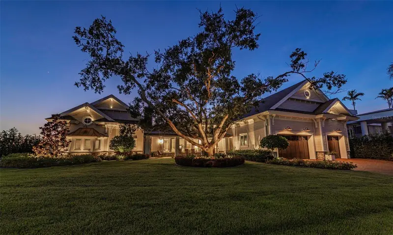 1744 Santa Barbara Dr, FL