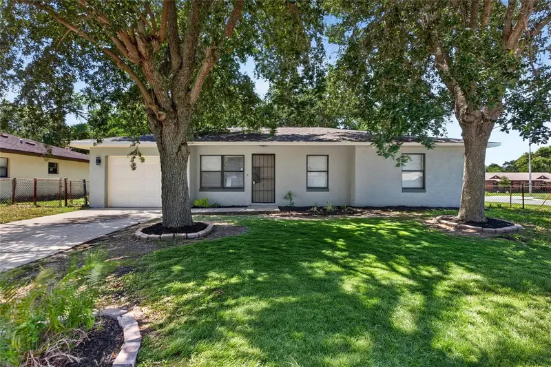 502 Loomis Trl, FL