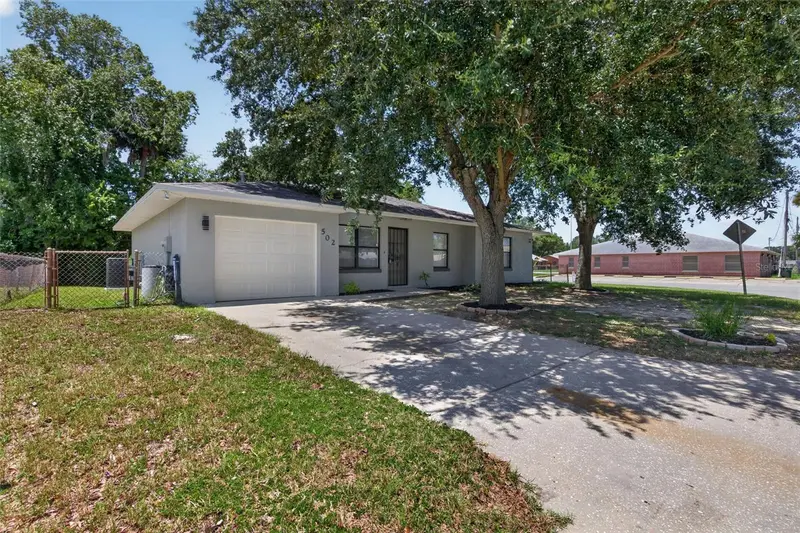 502 Loomis Trl, FL