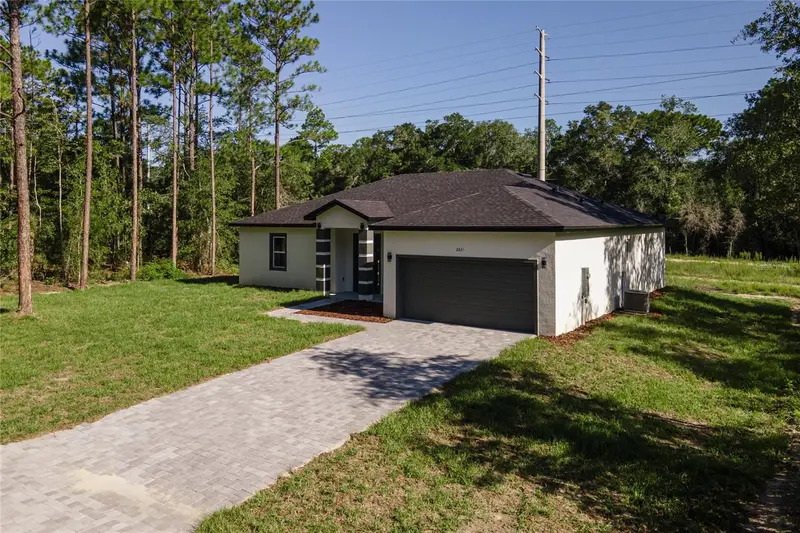 2631 W Royal Palm Dr, FL