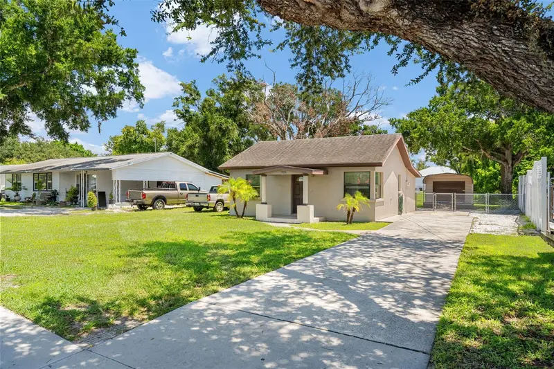 1026 36th Ave E, FL