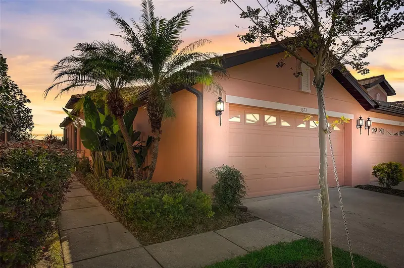 5673 Sunset Falls Dr, FL