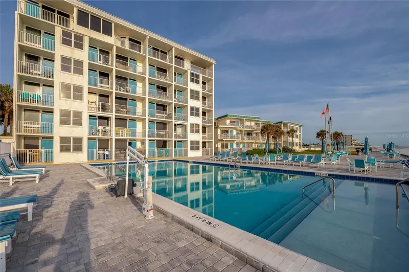 935 S Atlantic Ave #112, FL
