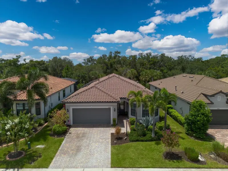 7608 Viola Loop, FL