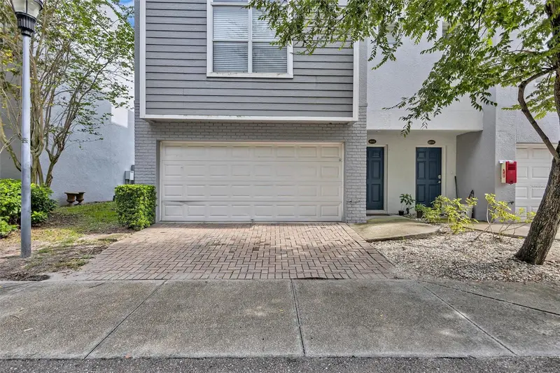 4512 Bay Spring Ct, FL
