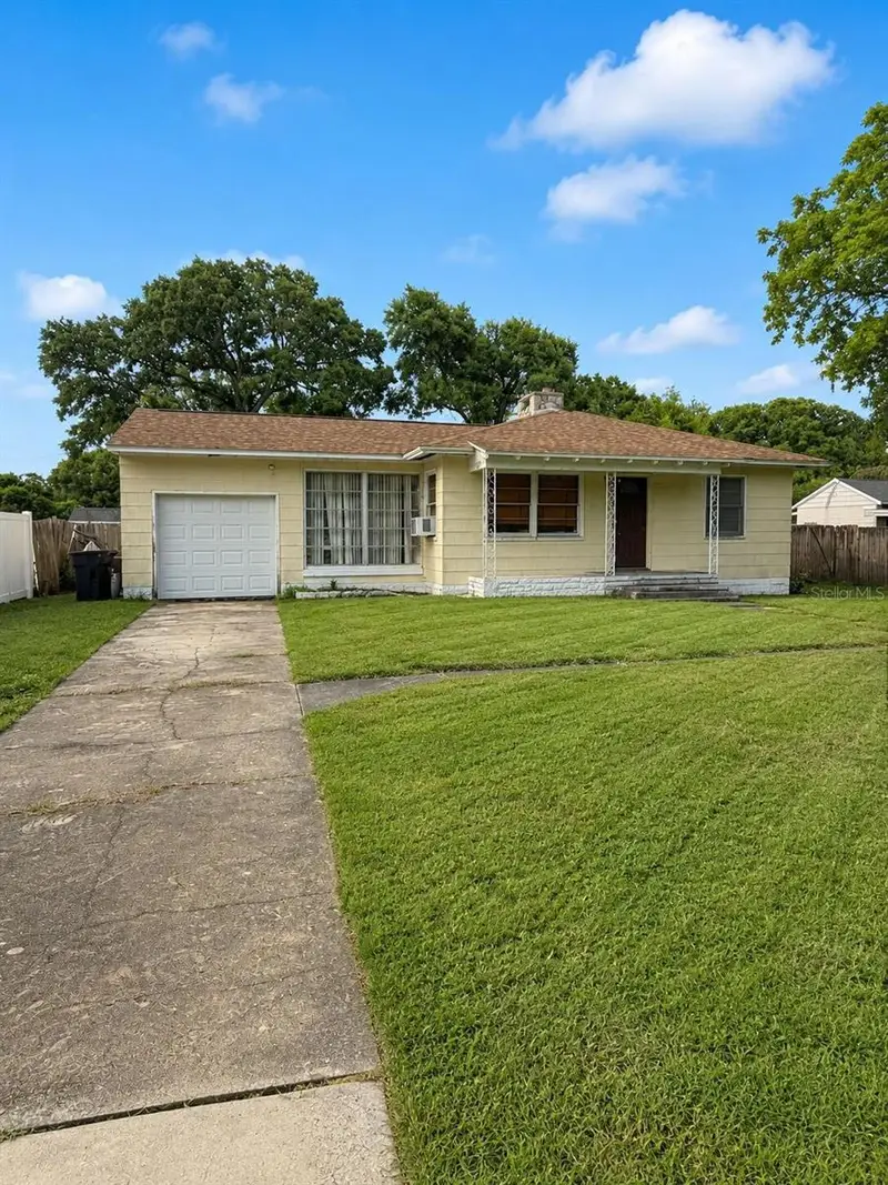 1370 Admiral Woodson Ln, FL
